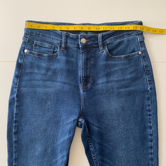 Judy Blue High Rise Slim Fit Medium Wash Released Hem Sz 13/31 - Picture 12 of 15